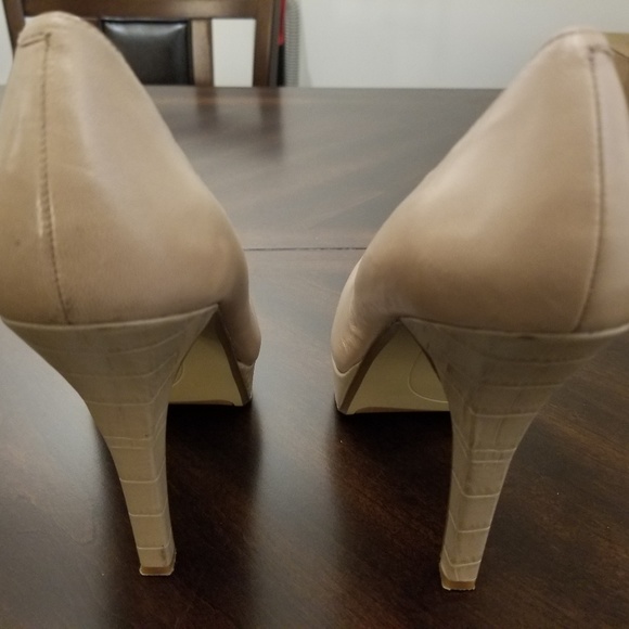 Nine West Platform Sz 10 - Picture 3 of 4